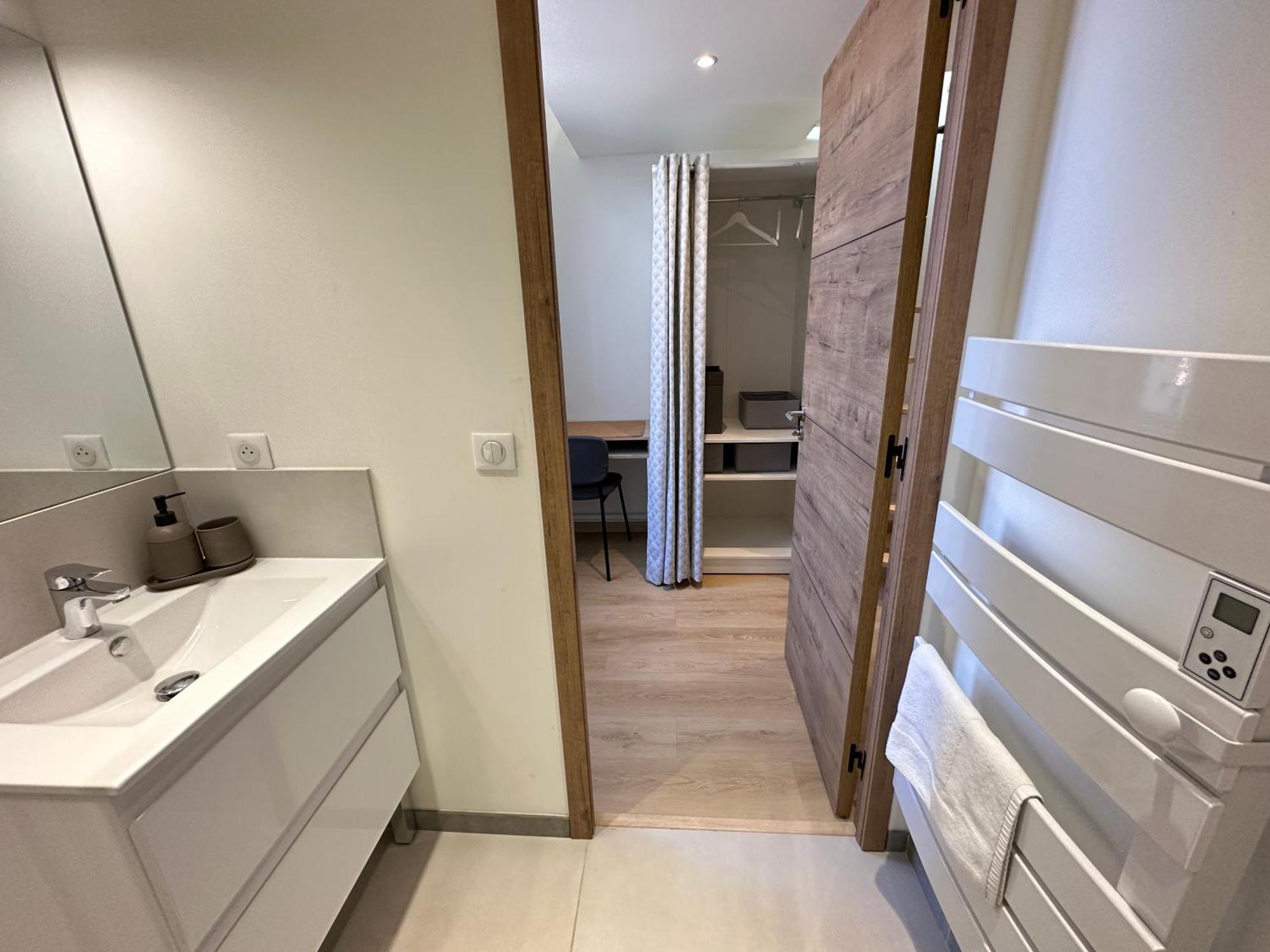 Maison De Ville Tout Confort A Cannes Et A 10 Minutes A Pied De La Plage Exterior photo